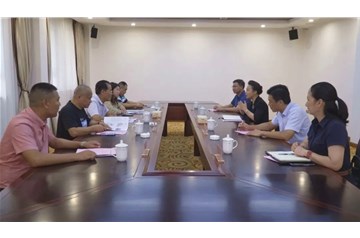 鐘山縣委領(lǐng)導(dǎo)會(huì)見(jiàn)廣東省酒店用品行業(yè)協(xié)會(huì)會(huì)長(zhǎng)黃志斌董事長(zhǎng)一行